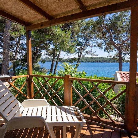 Mobile Homes Lussmarin Mali Lošinj Exterior foto
