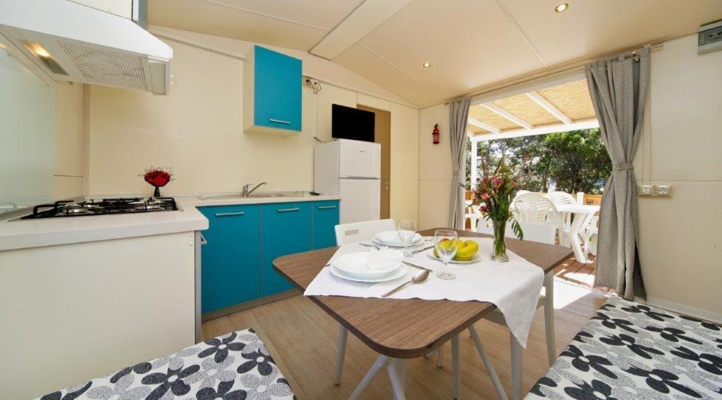 Mobile Homes Lussmarin Mali Lošinj Exterior foto